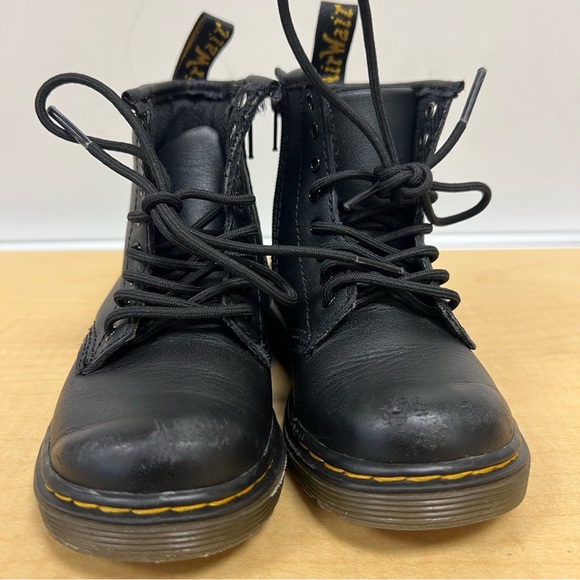 Dr. Martens Black Kids Boots Leather Goth Grunge - Picture 3 of 10